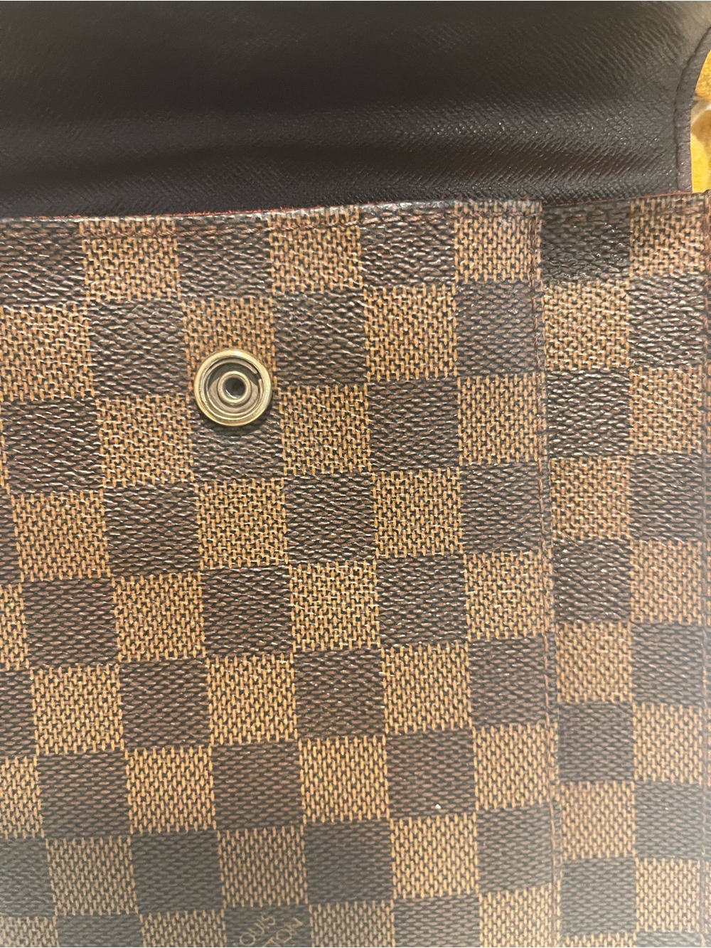 Authentic Vintage Louis Vuitton Damier Ebene Brown Crossbody Gold Hardware Snap - Picture 4 of 16